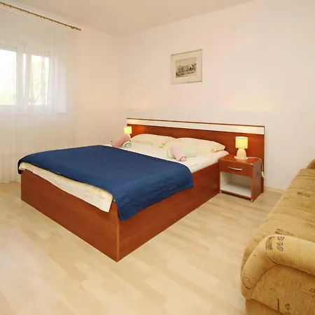 Guest house Radosna Silo (Krk)