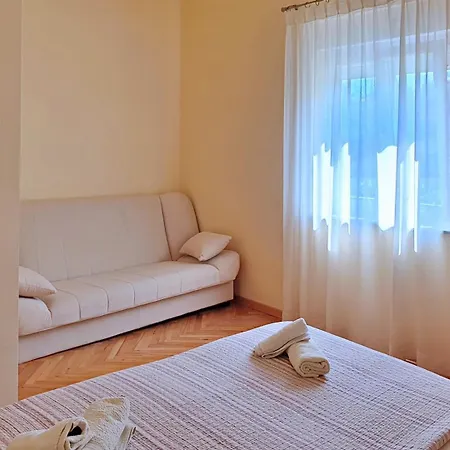 Radosna 3*